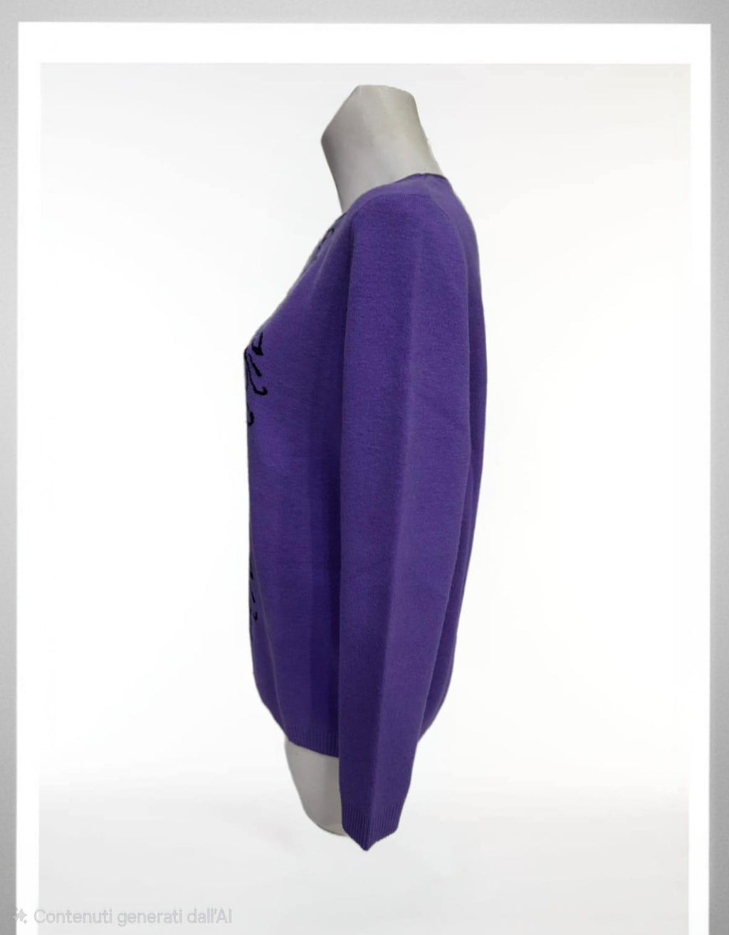 Maglia viola con fantasia nera